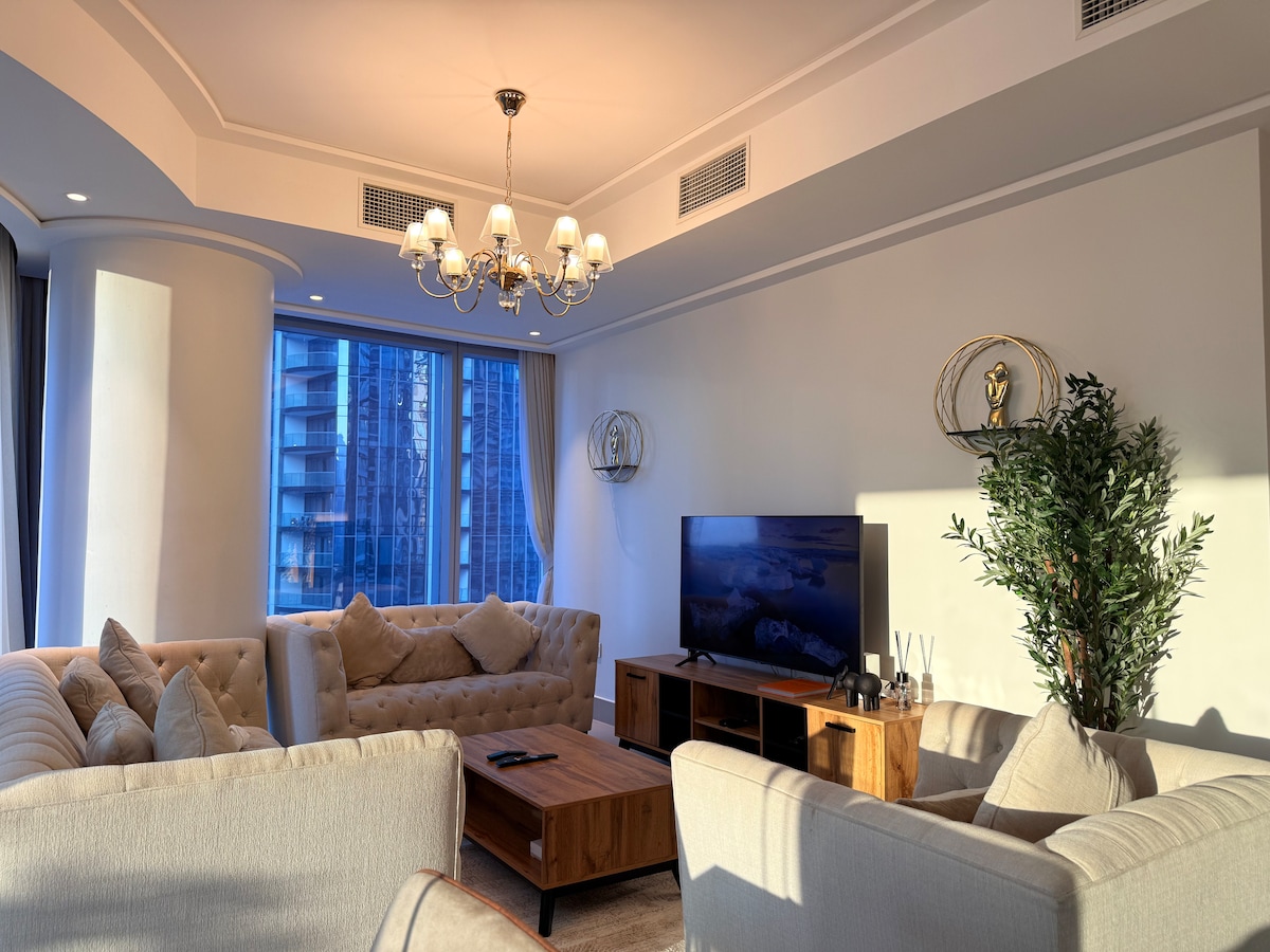 Elegant 2BR | Opera Grand | Heart of Downtown