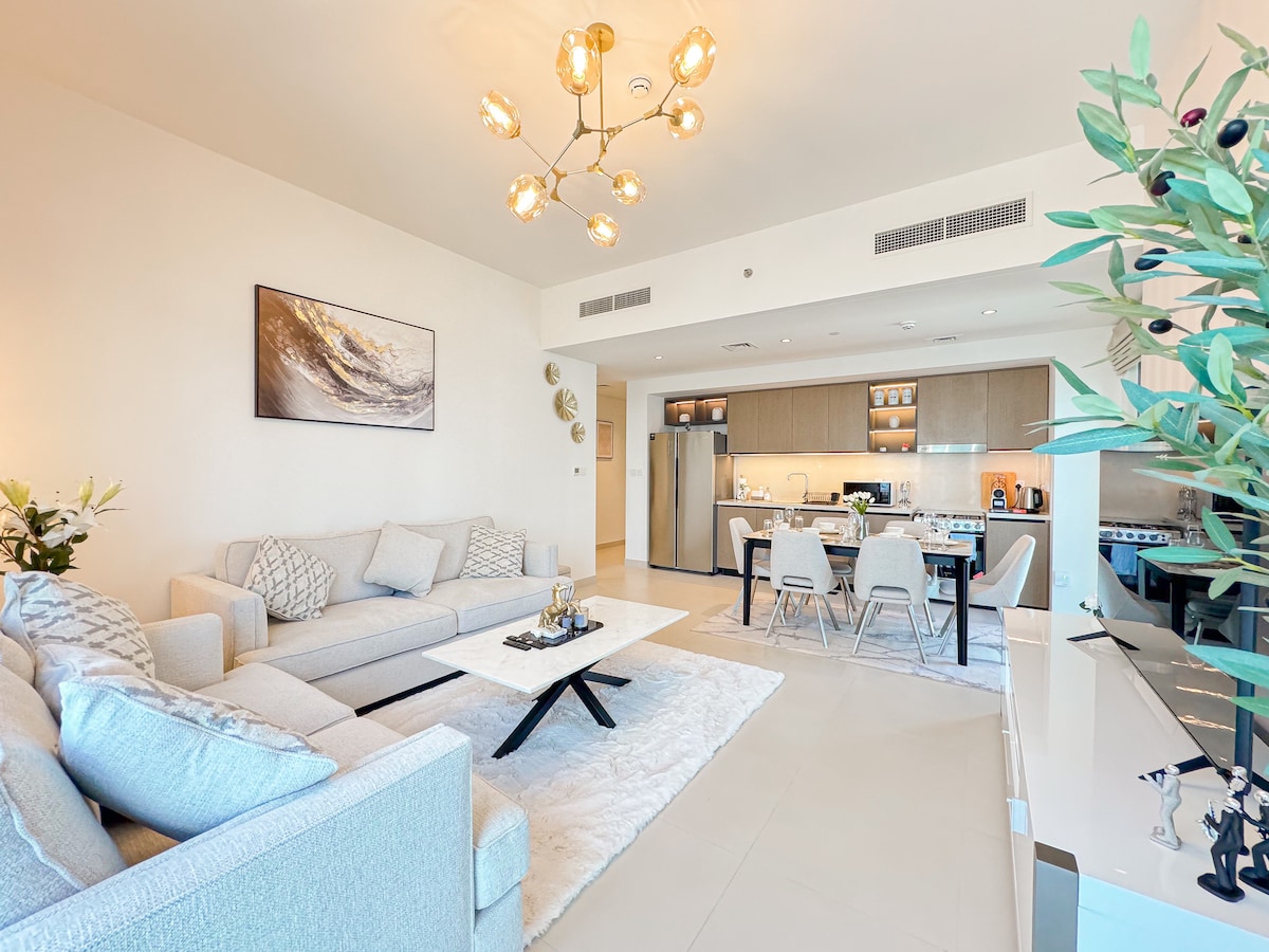 First Class Stay in Downtown Dubai Near Burj Park