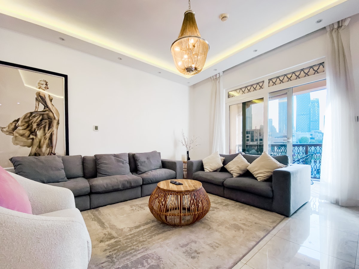 Live the Burj Lifestyle in Timeless OldTown by SBH